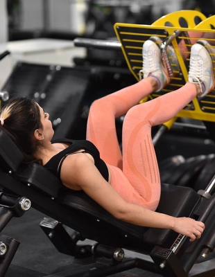 لگ ورزشی زنانه ریباک Skylab