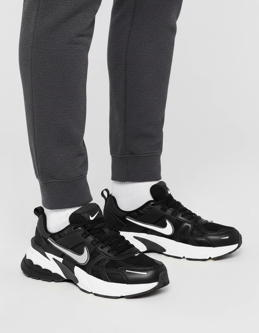 کفش دویدن زنانه نایکی V2K Run W
