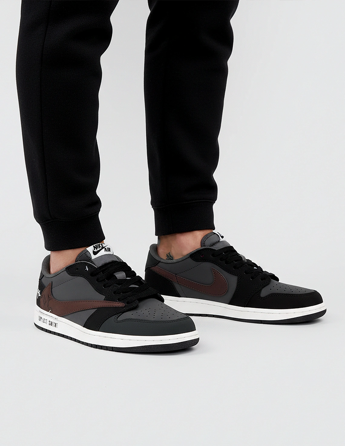 کفش روزانه مردانه جردن Air Jordan Travis Scott 1 Low Utopia M