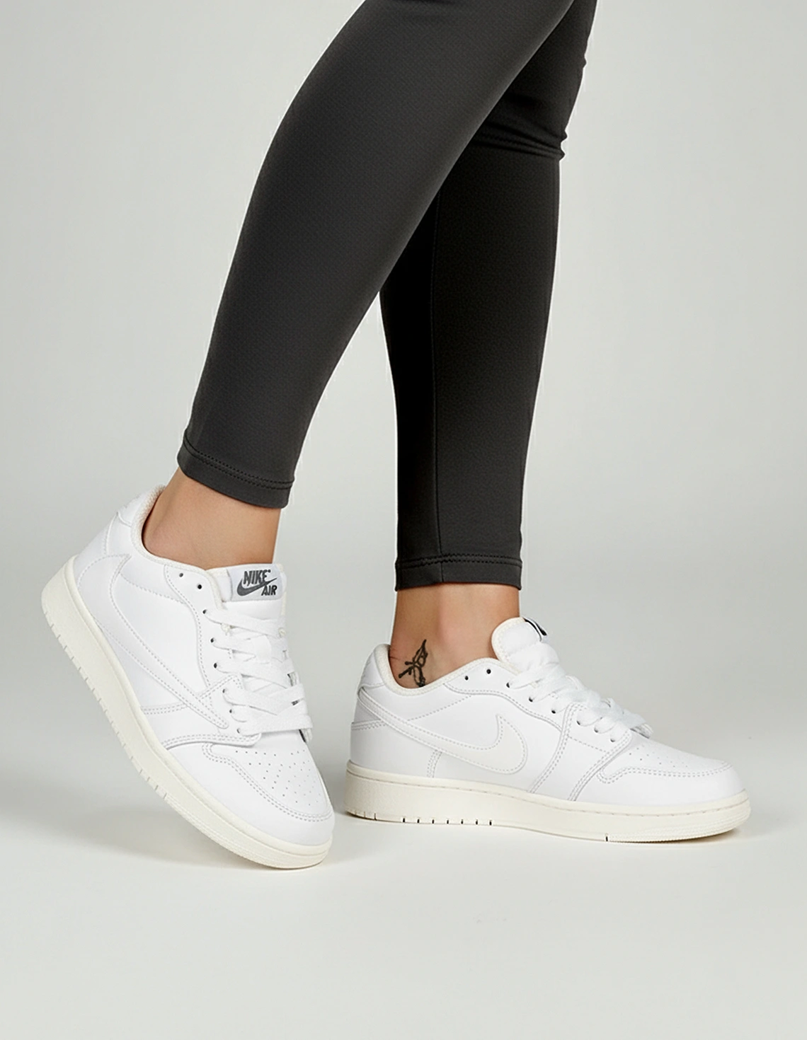 کفش روزانه زنانه نایکی Jordan 1 Low Travis Scott W کفش روزانه زنانه نایکی Jordan 1 Low Travis Scott W