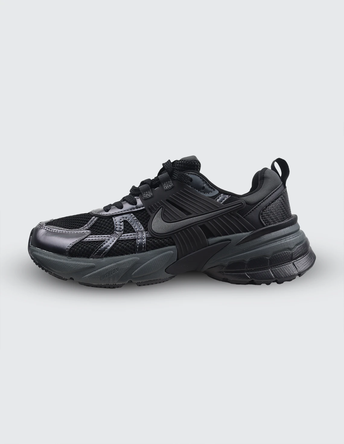 کفش دویدن مردانه نایکی V2K Run M
