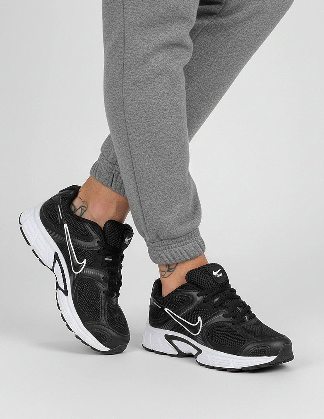 کفش دویدن Unisex نایکی V5K Run Summit U