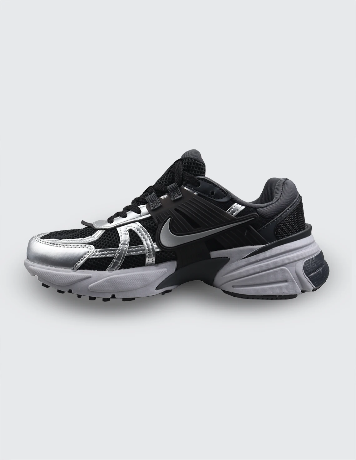 کفش دویدن مردانه نایکی V2K Run M