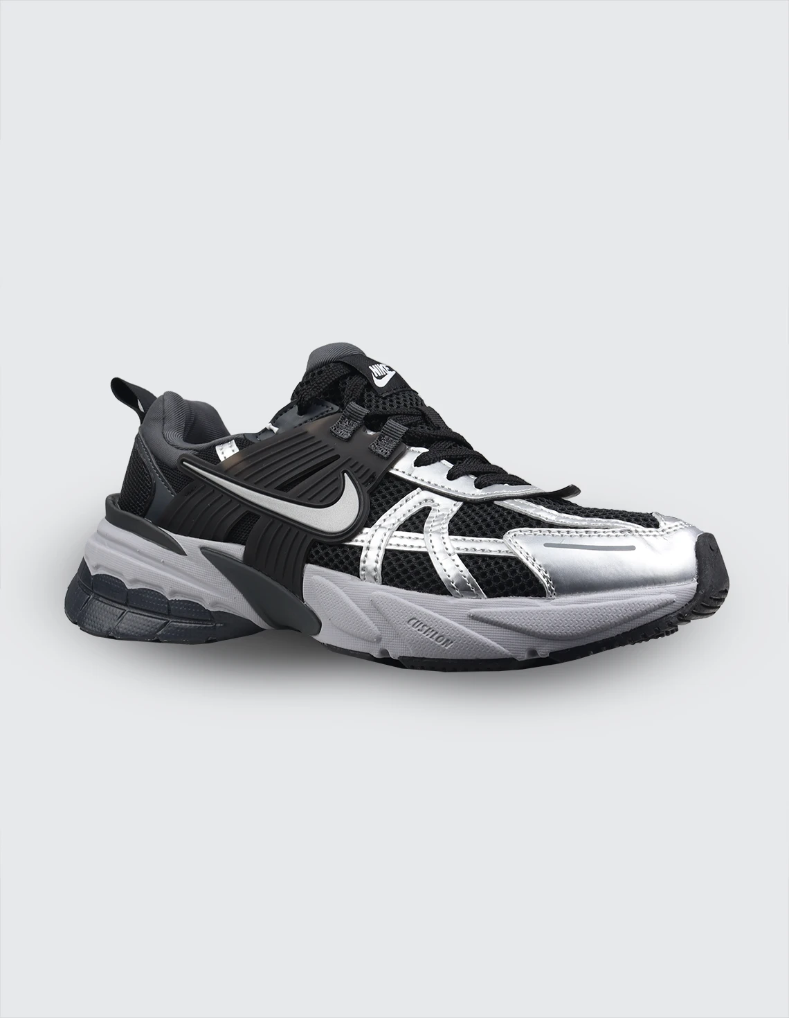 کفش دویدن مردانه نایکی V2K Run M