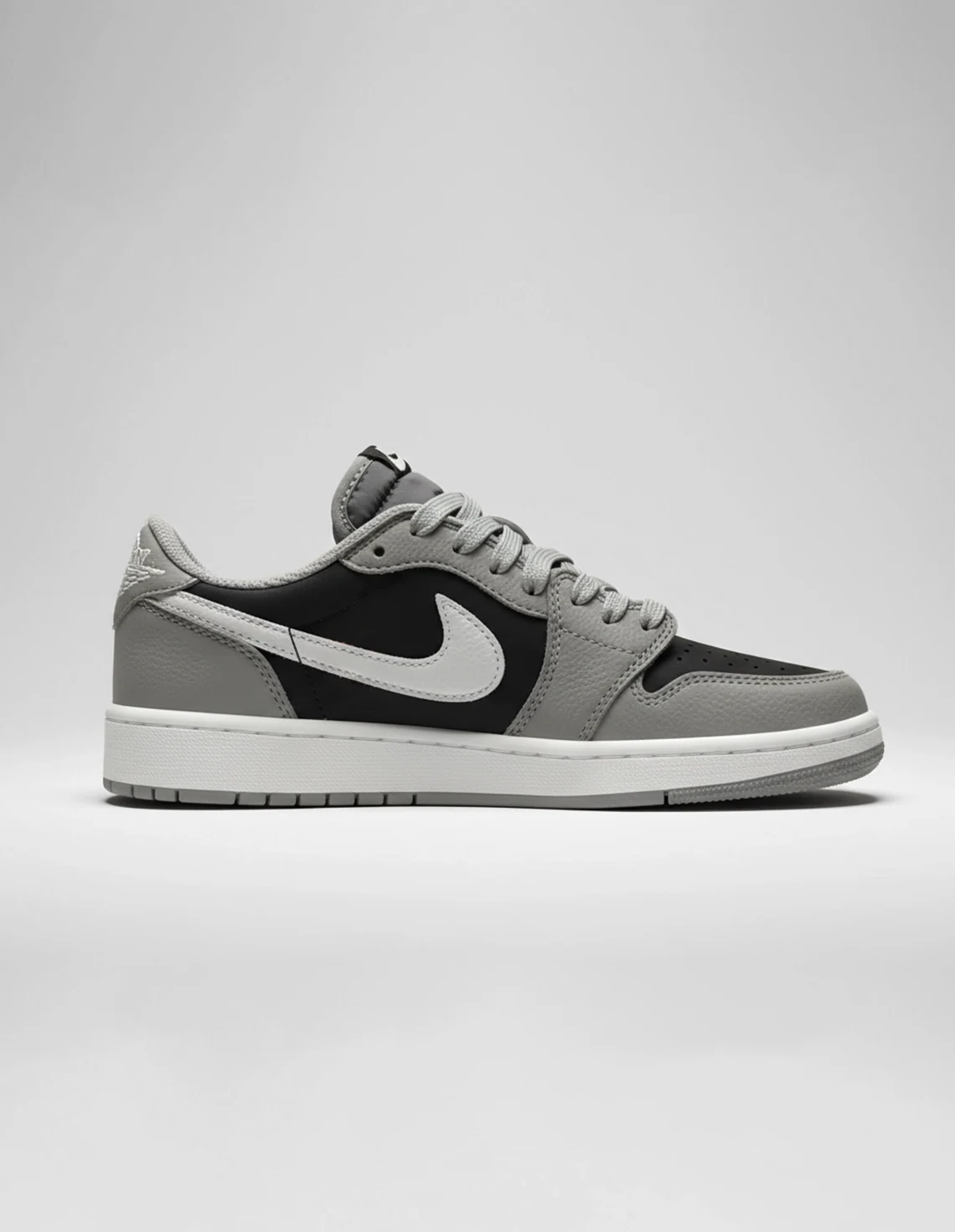 کفش روزانه زنانه نایکی Jordan 1 Low Travis Scott W