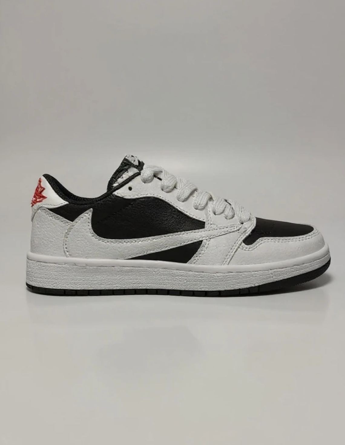 کفش روزانه زنانه نایکی Jordan 1 Low Travis Scott W