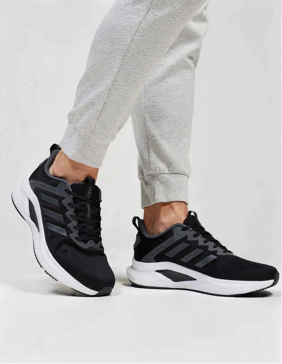 کفش دویدن مردانه آدیداس Alpha Bounce Premium M