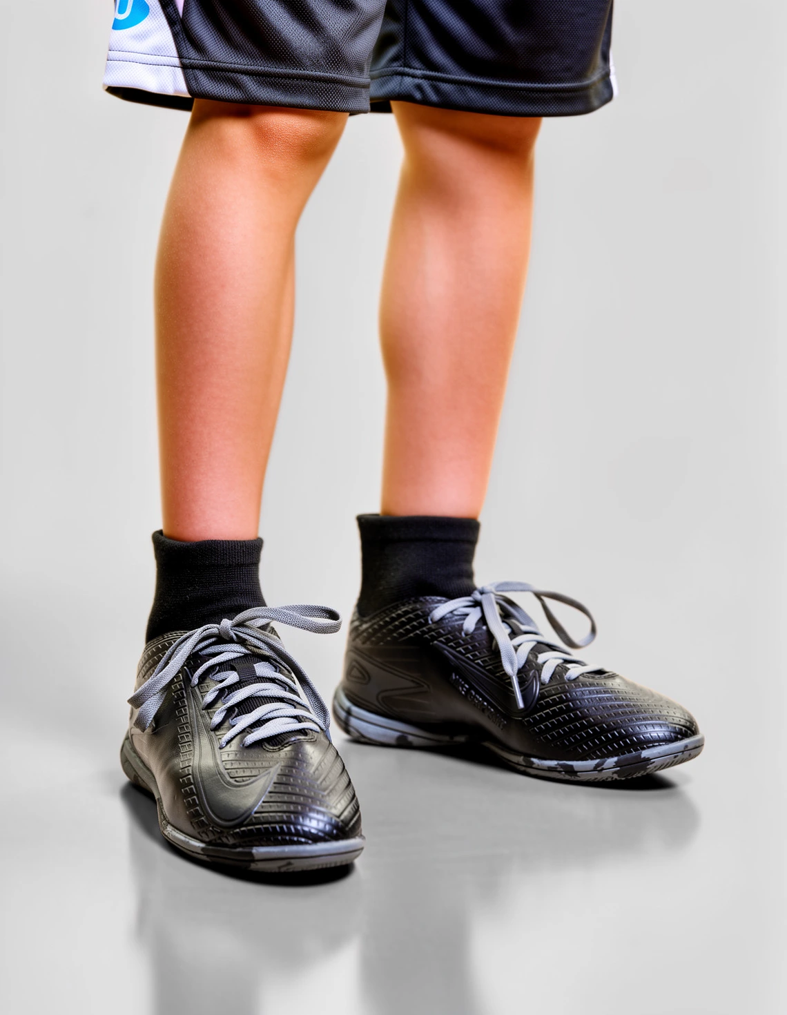 کفش فوتسال پسرانه نایکی Sala Pro Mid J