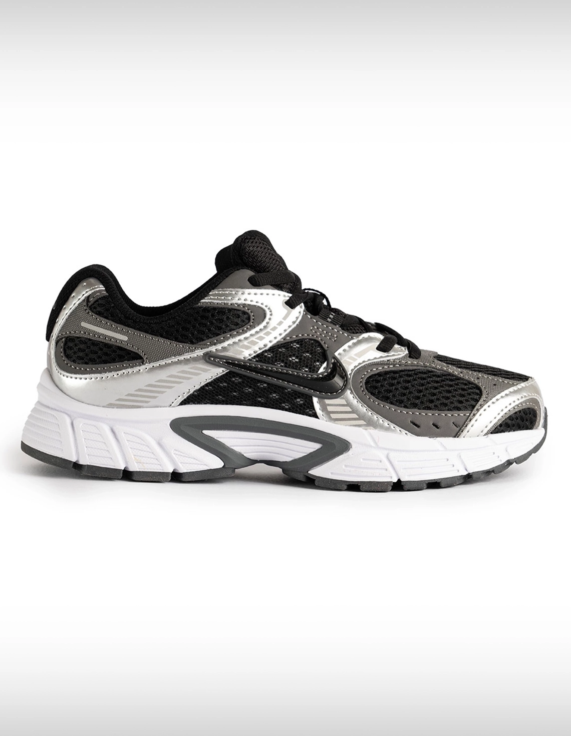 کفش روزانه Unisex نایک Nike Nike V5 RNR U