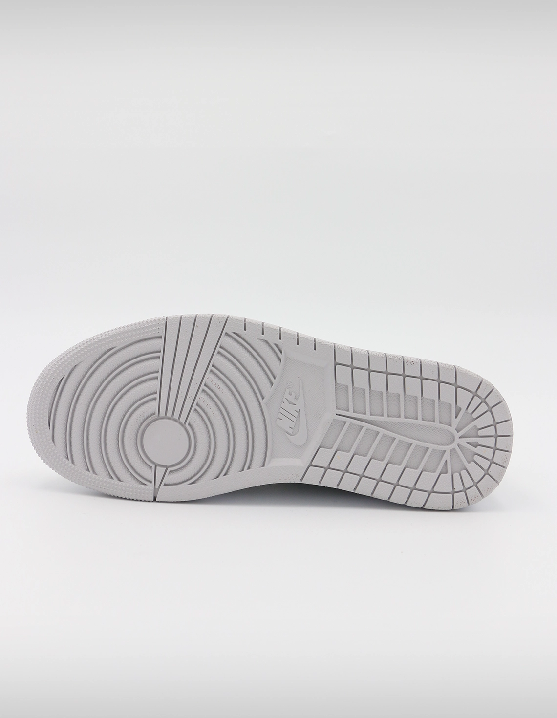 کفش روزانه زنانه نایک Nike Air Jordan 1 Retro Low OG W