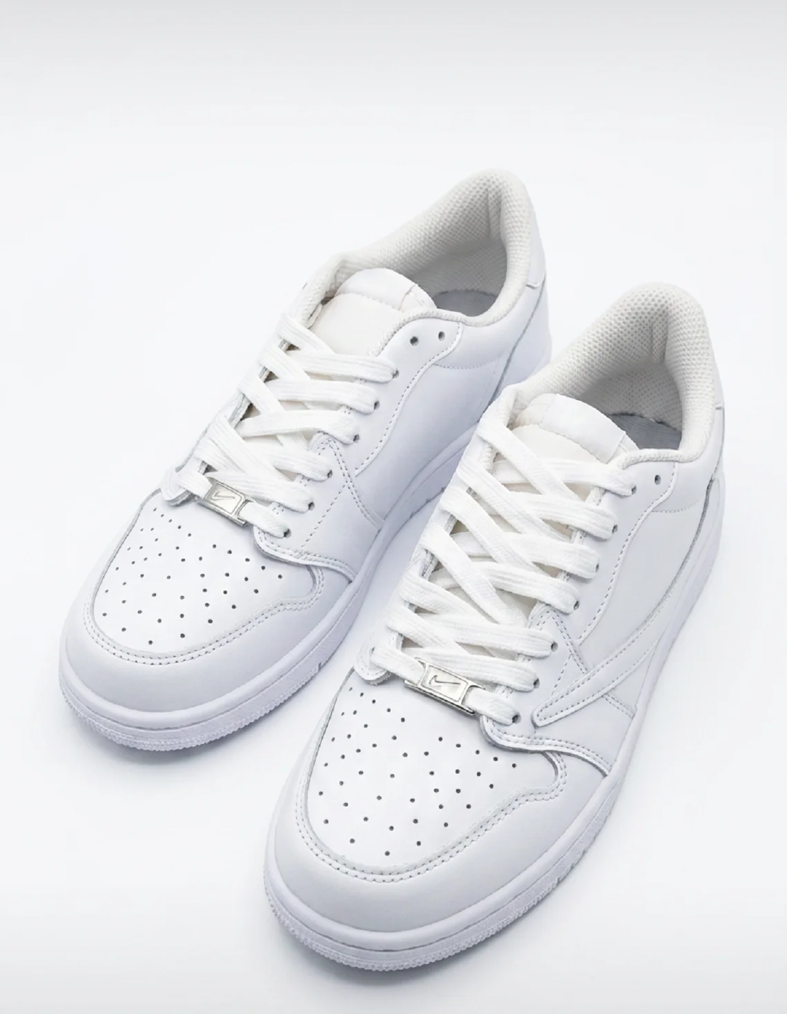 کتونی روزانه مردانه نایک Nike Jordan 1 Low Travis Scott M