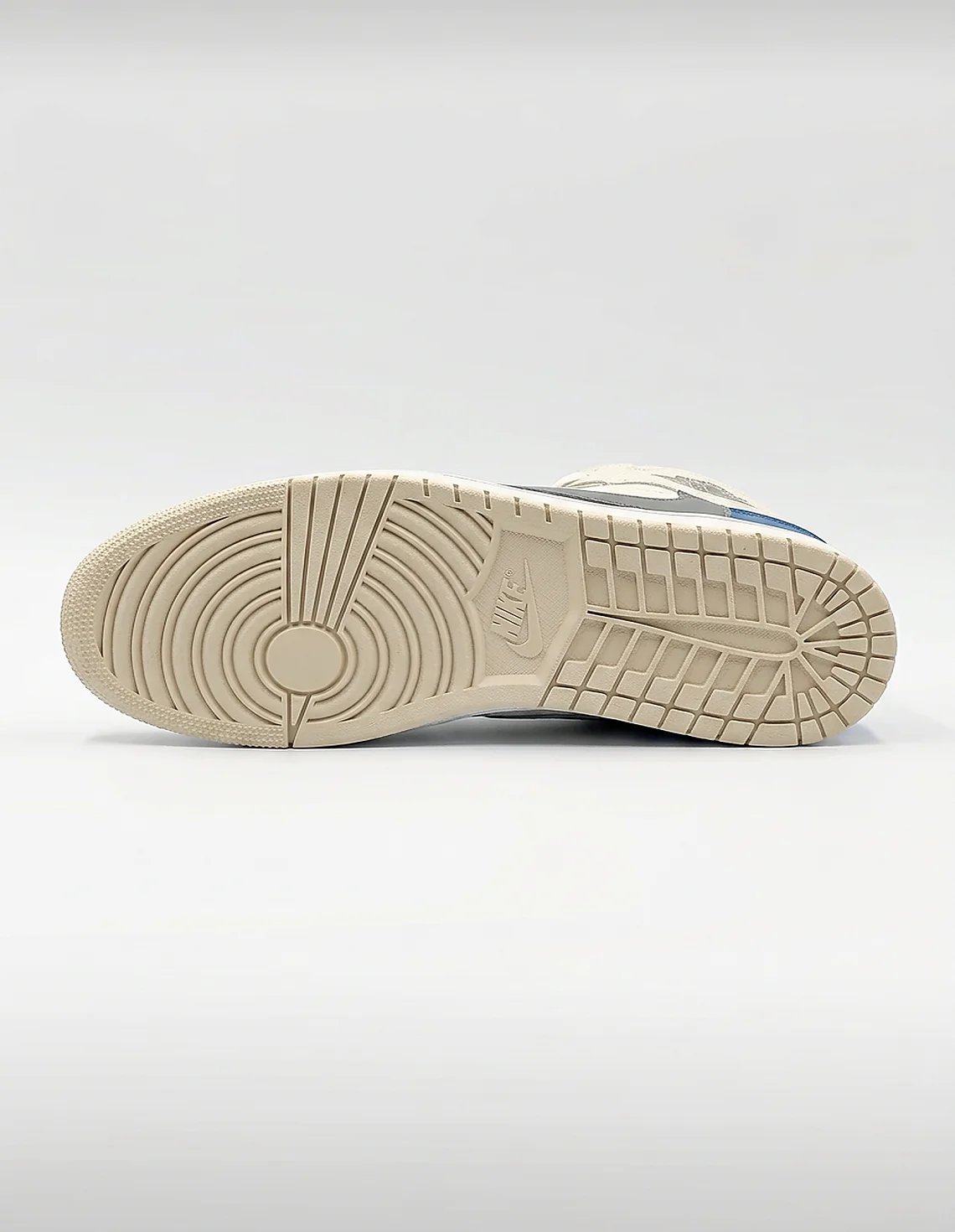 کتونی روزانه زنانه نایک Nike Jordan Travis Scott 1 Mid W