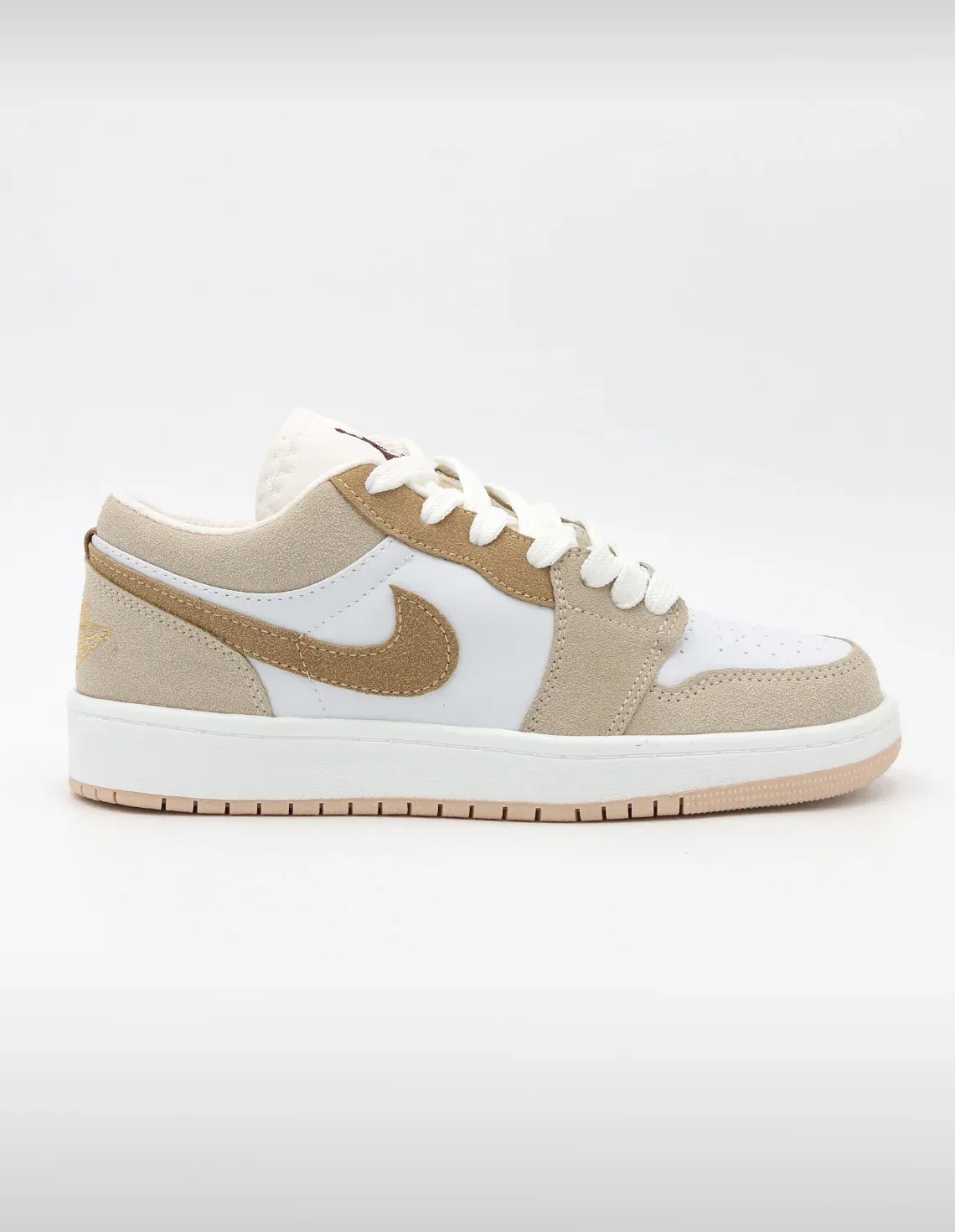 کتونی روزانه زنانه نایک Nike Air Jordan 1 Low LX W